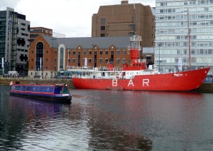 Lightship, now a bar (!) in Canning Dock, as I get ready to leave
