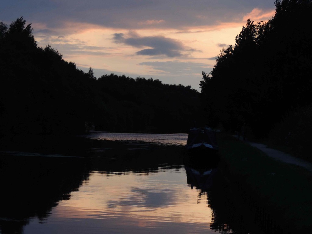 sunset on the Aire River at Woodlesford