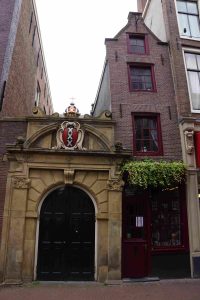 the narrowest house in Amsterdam- as wide as a narrowboat!